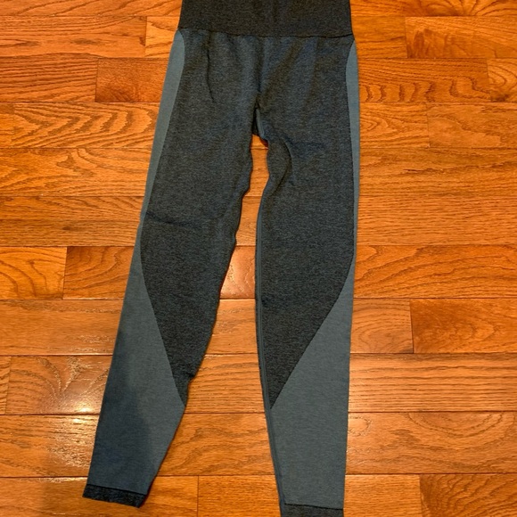 Victorias Secret PINK Seamless Leggings Teal Blue NWOT - Picture 3 of 6